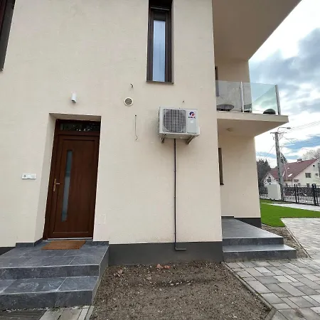 Nature In The Upper Storey Bestern Apartman *